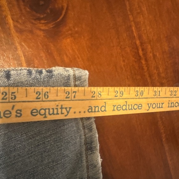 Levi's 550 Women's Jeans Size 14S Classic Relaxed Tapered Light Wash Stretch - Picture 5 of 8